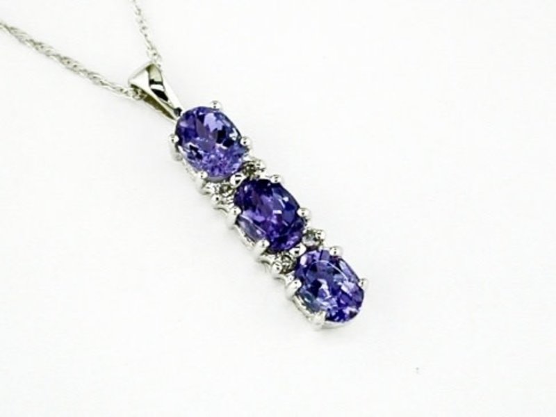 14K White Gold Oval Tanzanite Pendant